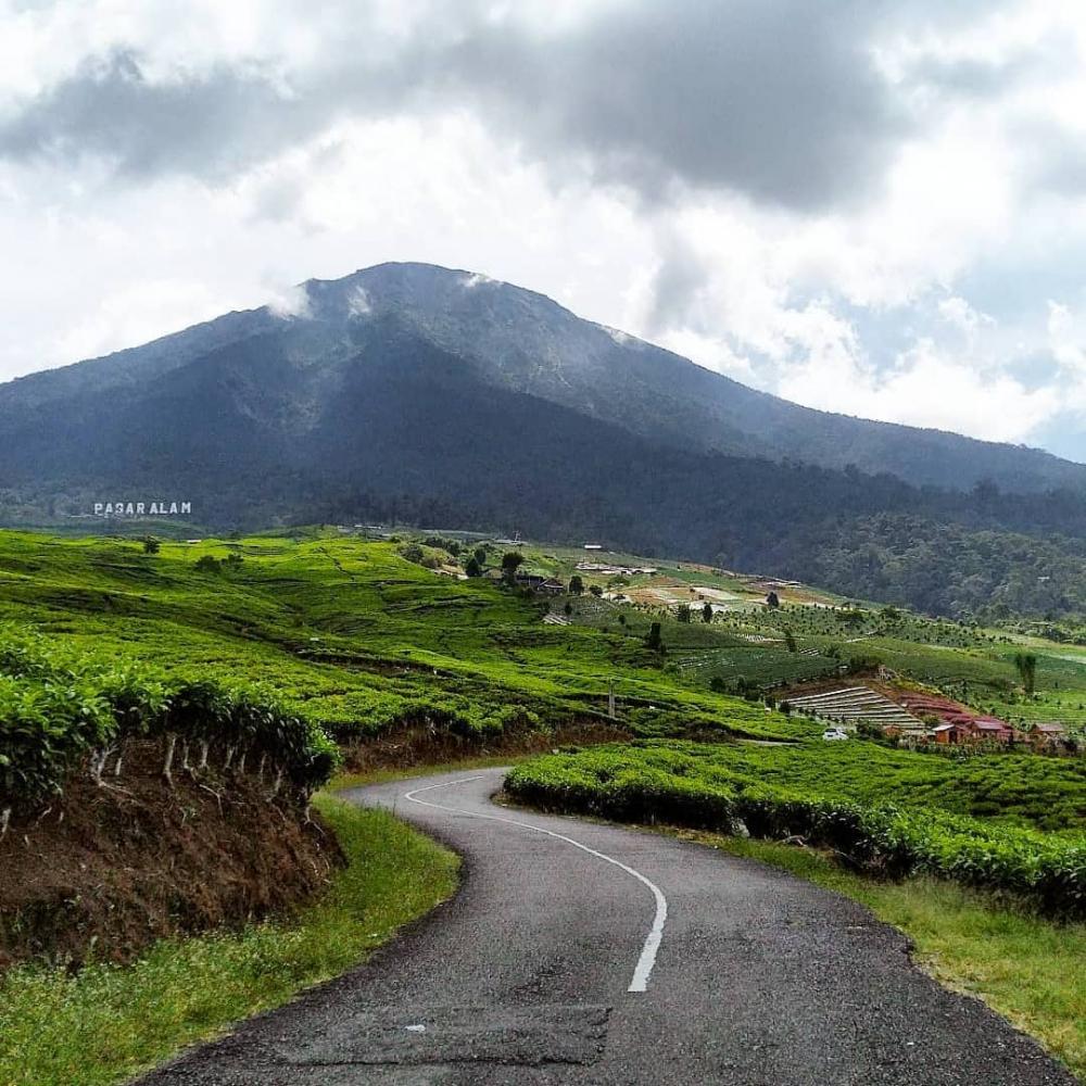 Gunung Dempo (instagram.com/palembanginfo)
