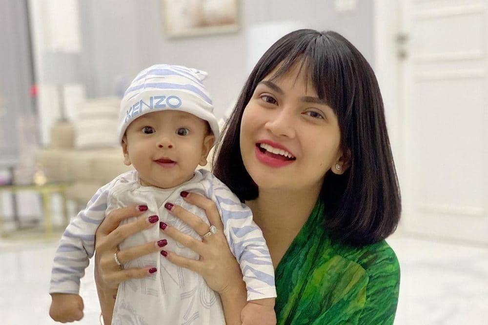 10 Potret Galasky, Putra Vanessa Angel yang Jago Pose. Gemesin!