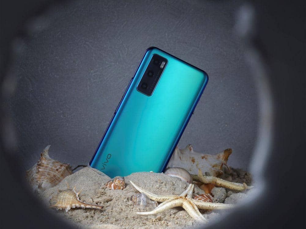 Bawa Positivitas, vivo Luncurkan V20 SE Warna Aquamarine Green