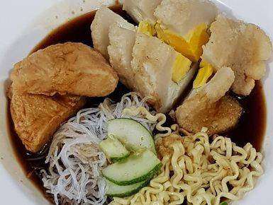 Pempek Kapal Selam 123 (Pergikuliner.com)