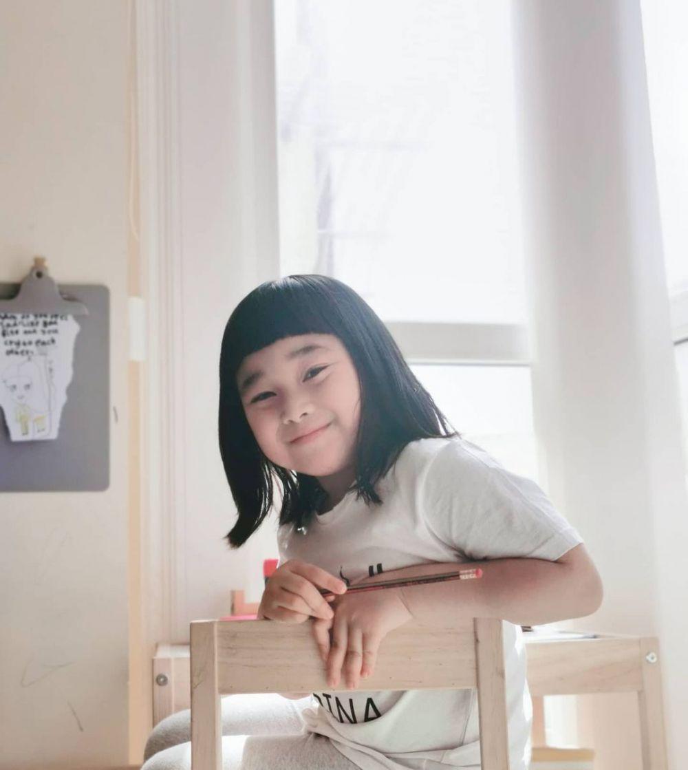10 Potret Menggemaskan Kirana, Selebgram Cilik Kesayangan Warganet