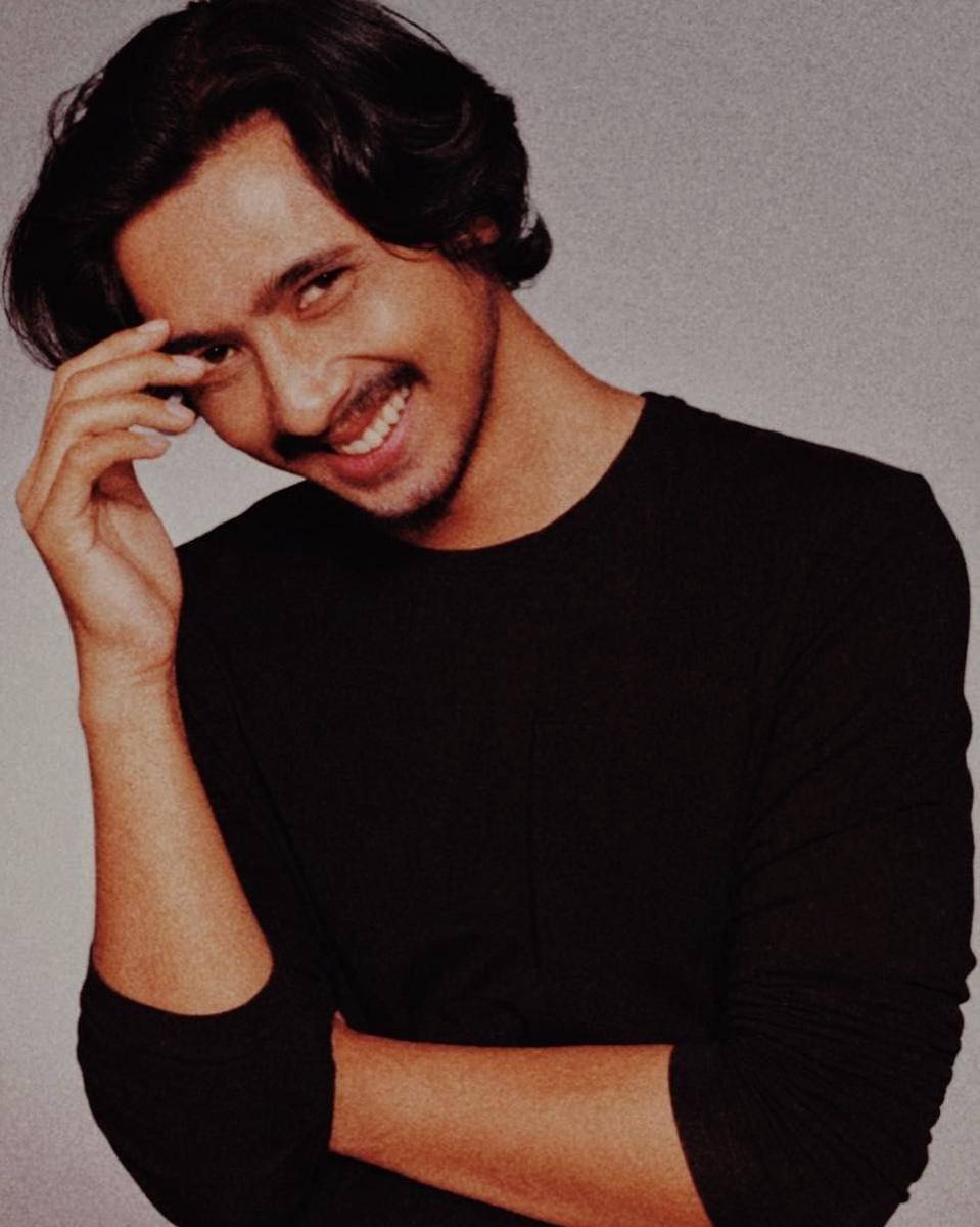 instagram.com/arya.saloka