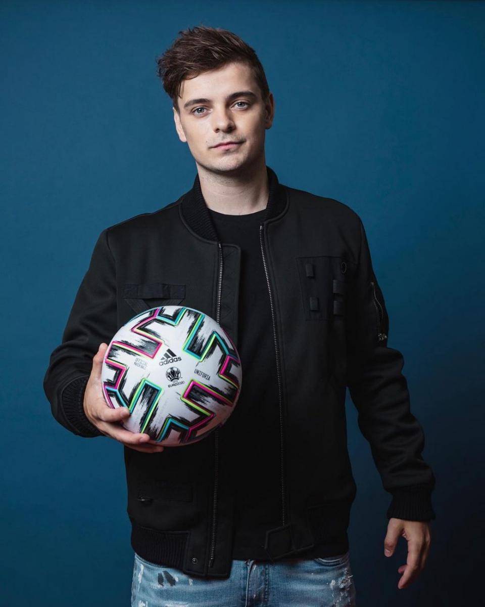 instagram.com/martingarrix/