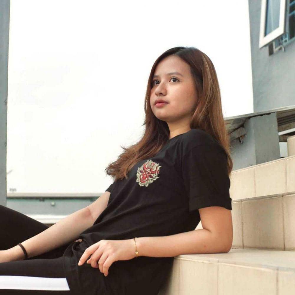 instagram.com/anggimarito