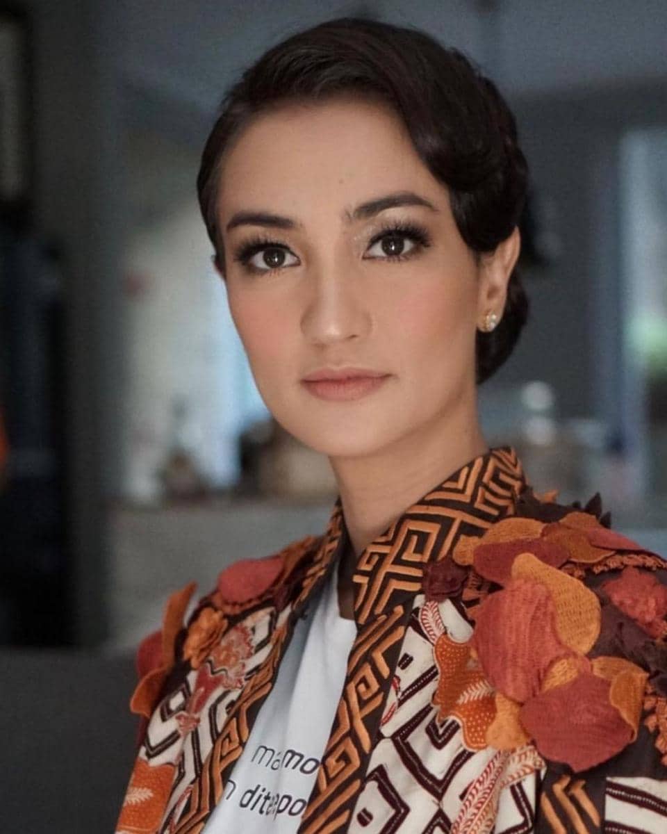 instagram.com/atiqahhasiholan