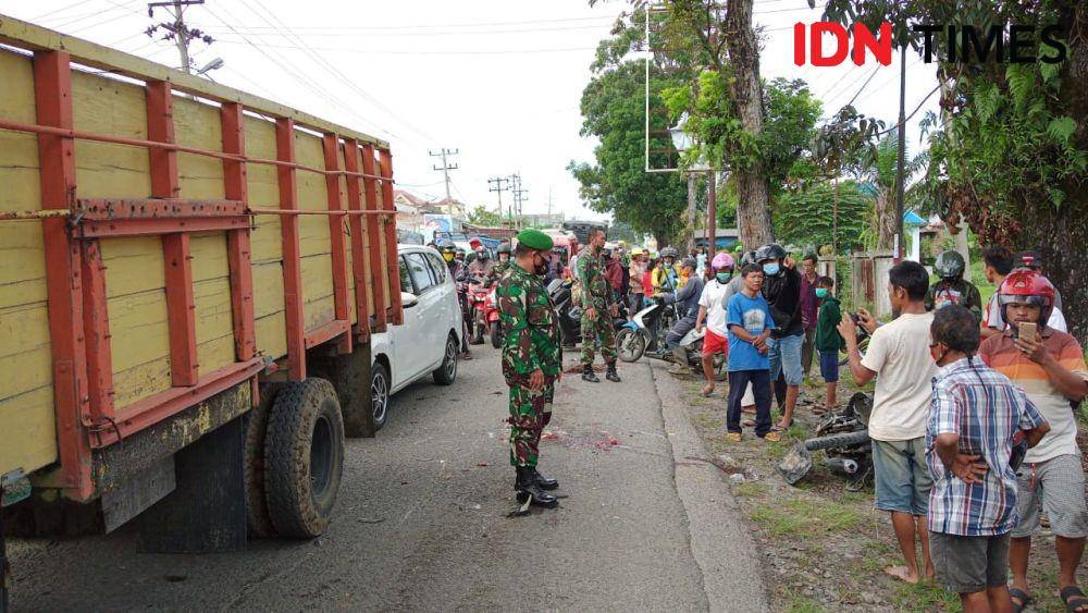 Kecelakaan maut di Jalan Asahan, Siantar (IDN Times/Patiar Manurung)