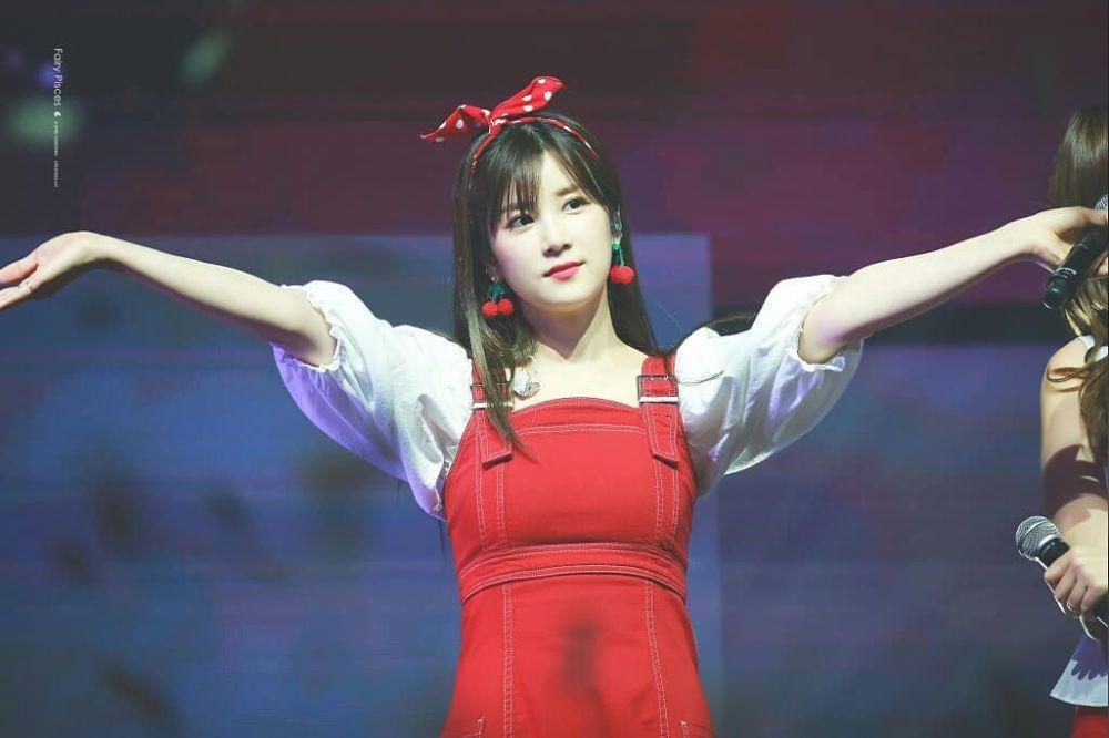 10 Potret Manis Chorong Apink Pakai Headwear, Leader Kalem!