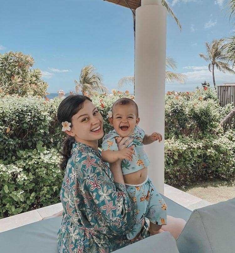 Instagram.com/@kimbrlyryder