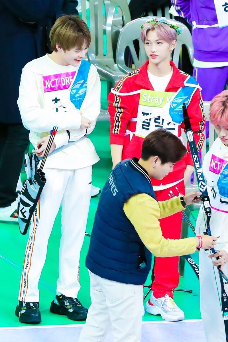 Chenle NCT & Felix Stray Kids (twitter.com/20000915net)