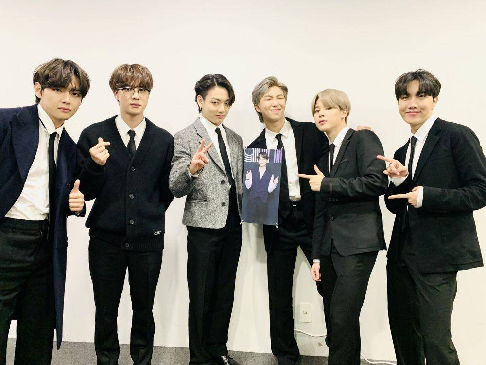 twitter.com/bts_bighit