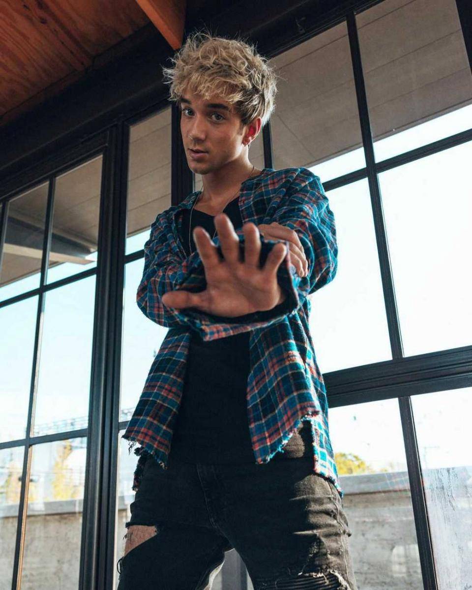 Instagram.com/seaveydaniel