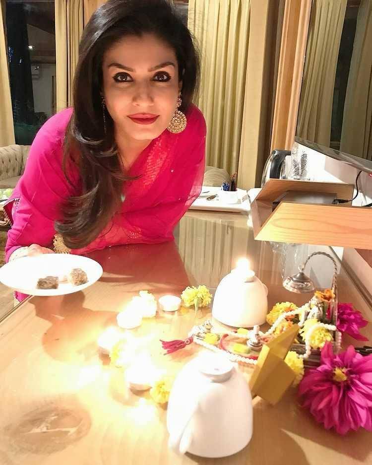 instagram.com/officialraveenatandon