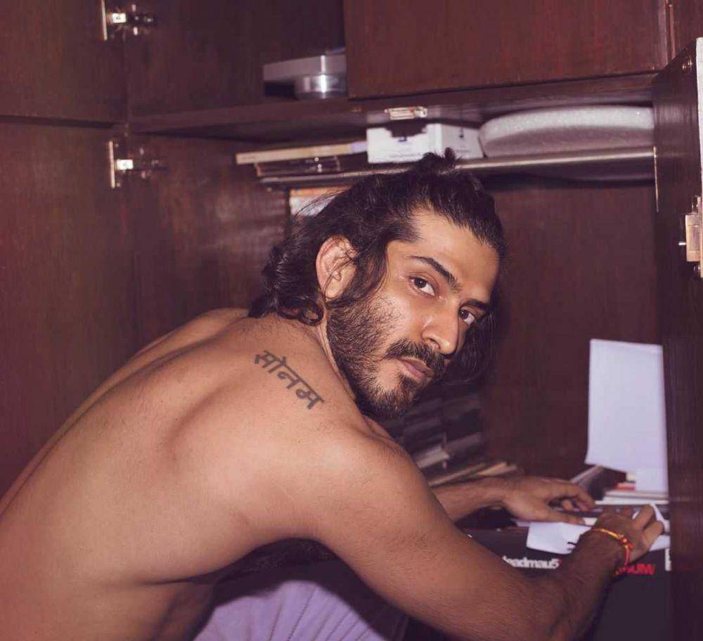 instagram.com/harshvarrdhankapoor