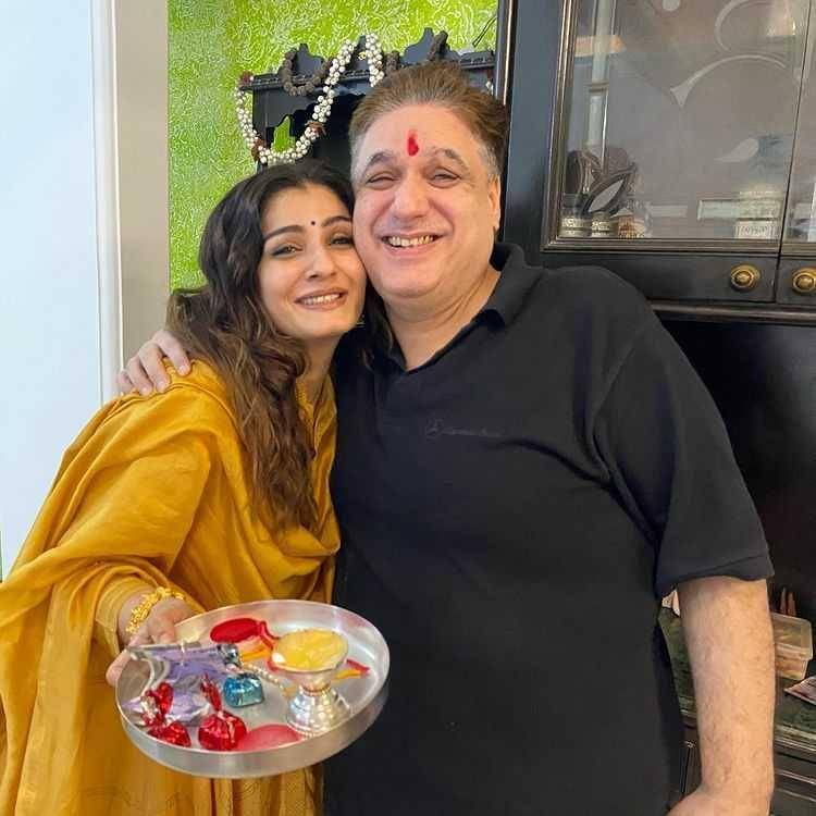 instagram.com/officialraveenatandon