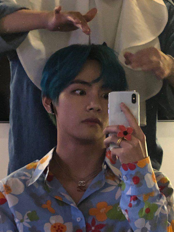 Twitter.com/BTS_twt
