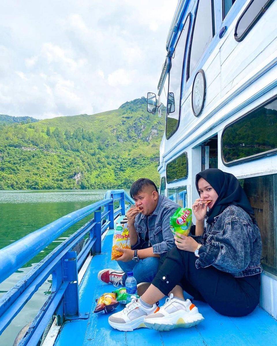 Instagram.com/chikaalaine/