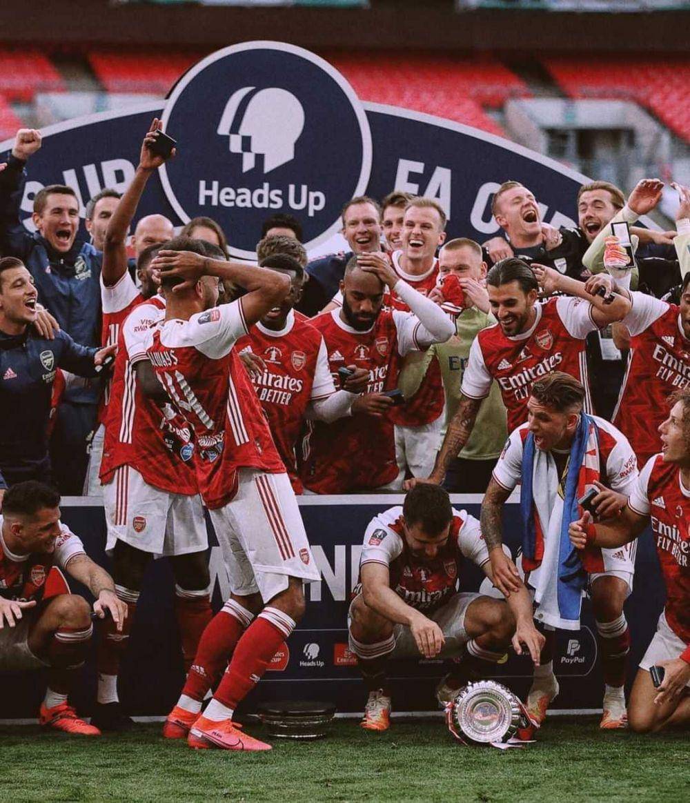 instagram.com/football__hqs