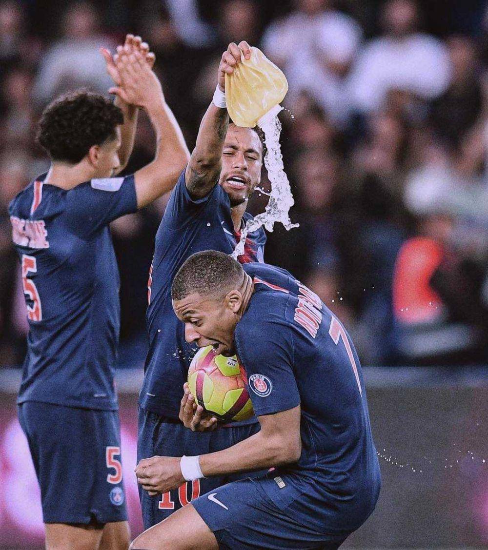 instagram.com/football__hqs