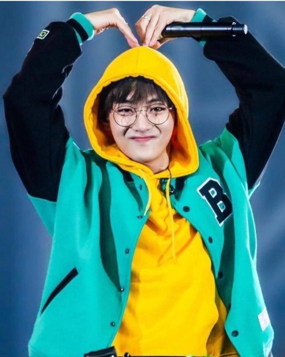 Instagram.com/taehyung_v
