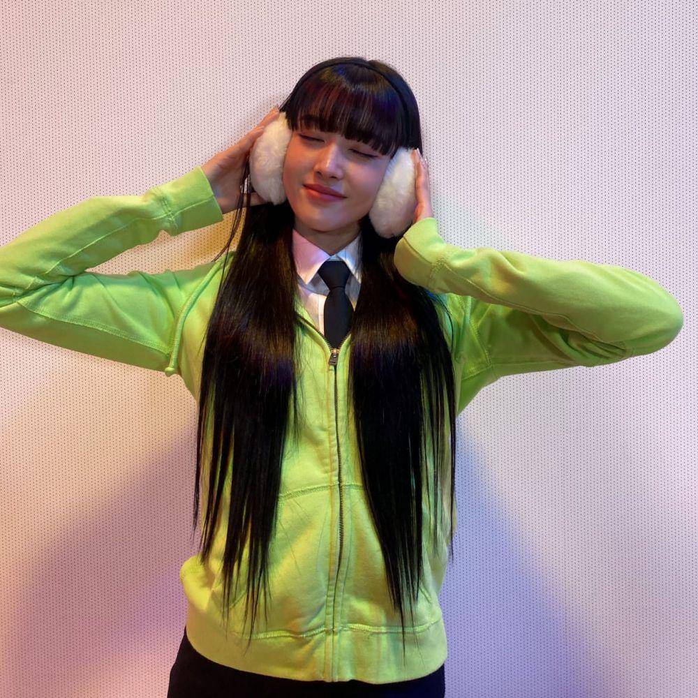 twitter.com/STAYC_official