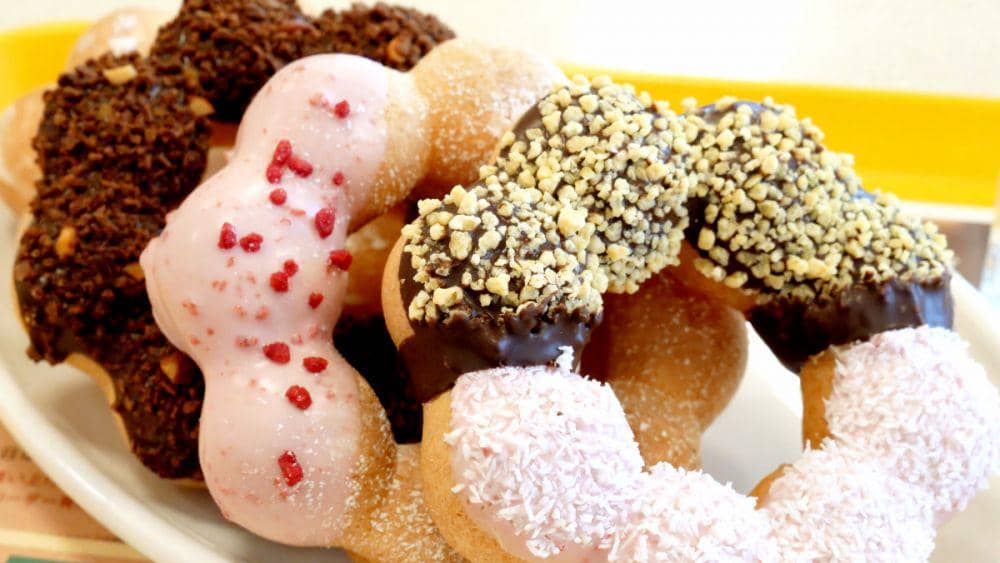 7 Camilan Cincin Mancanegara yang Nikmatnya Tidak Putus-putus