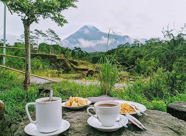 5 Tempat Nongkrong dengan View Alam di Jogja, Cocok untuk Pesepeda