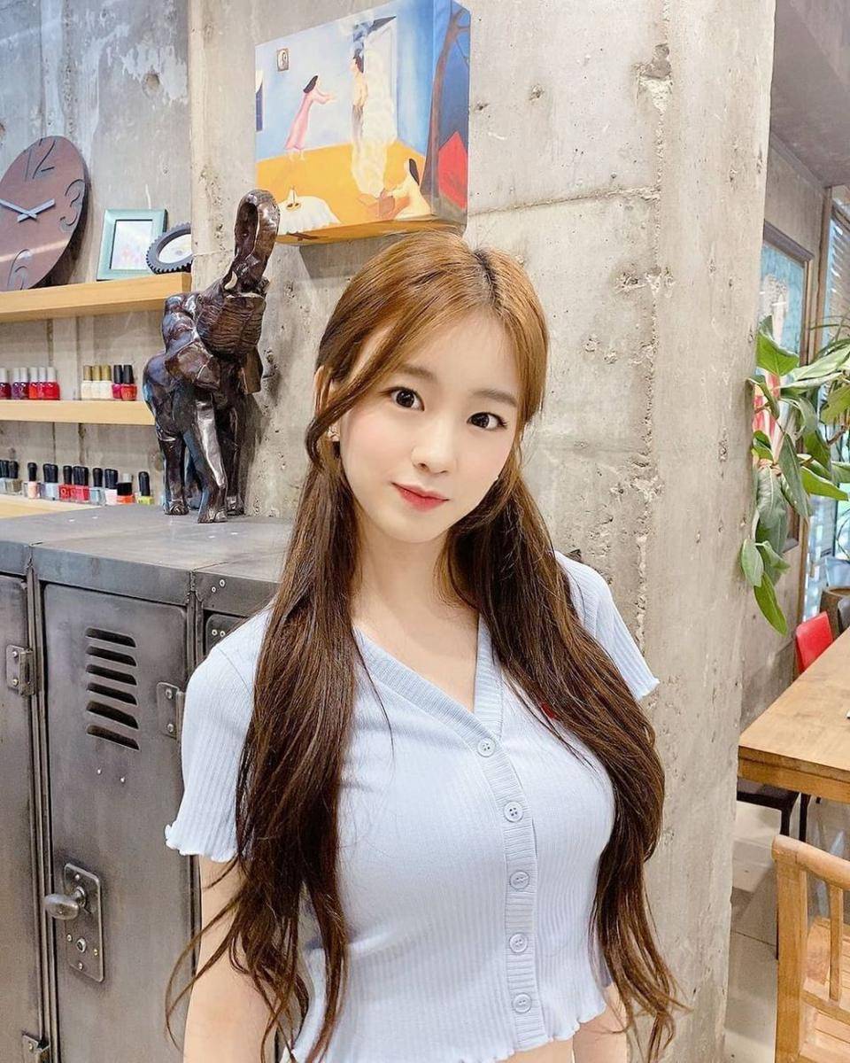 instagram.com/wooah_nv