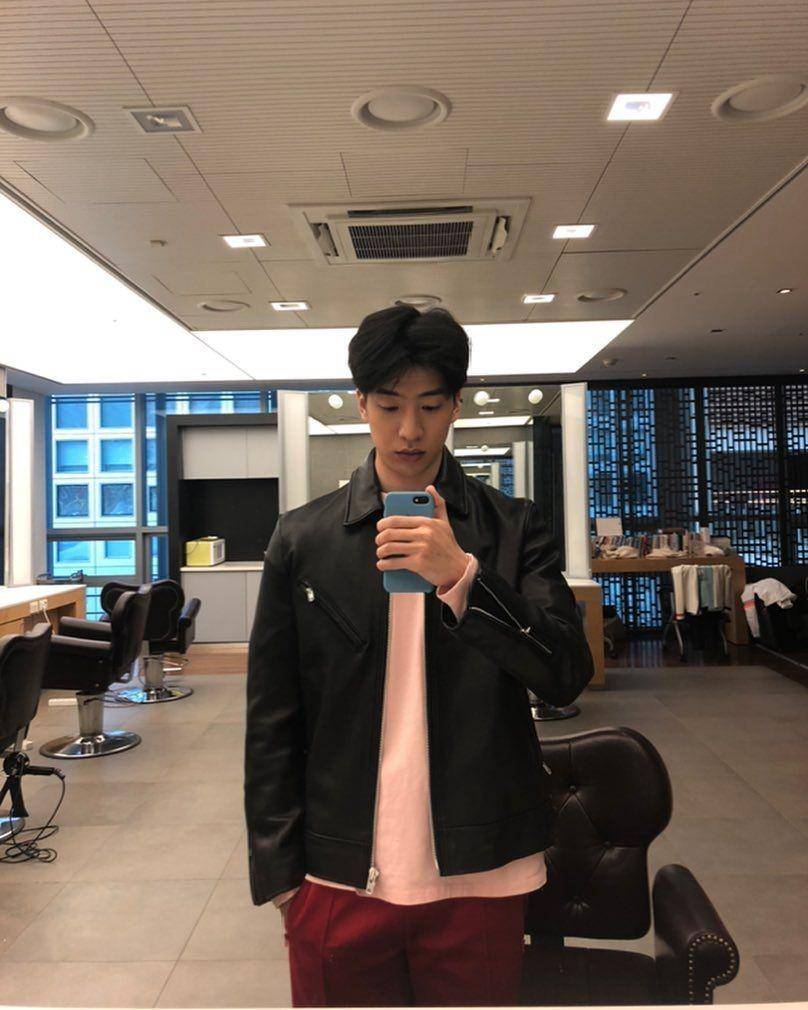 Yoo Soo Bin (instagram.com/subinyu1106)