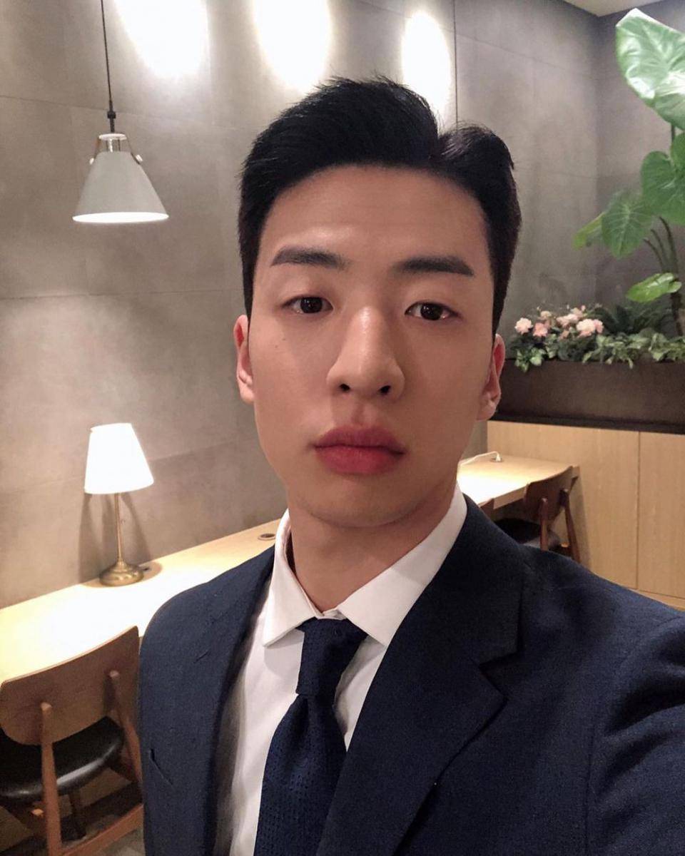 Yoo Soo Bin (instagram.com/subinyu1106)