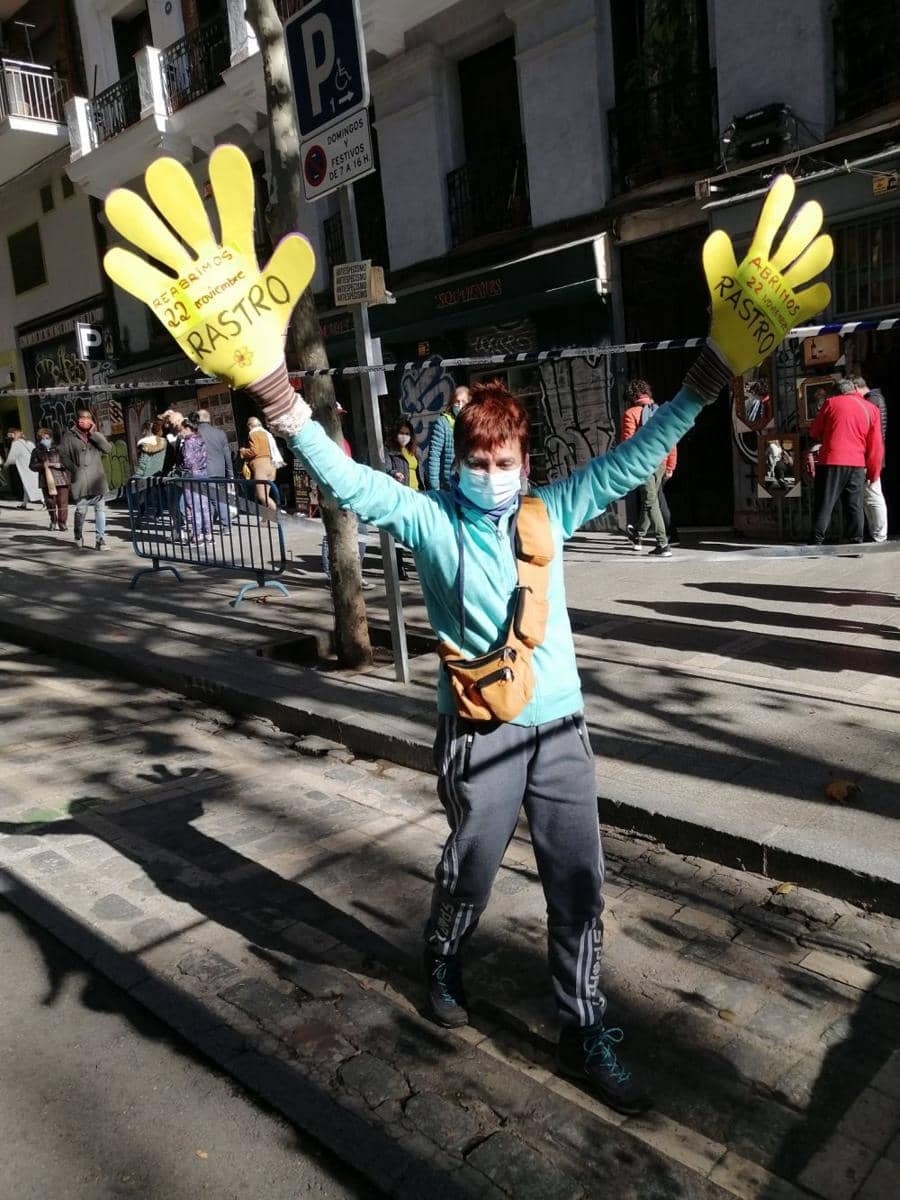 Foto pasar loak El Rastro yang telah dibuka kembali. Sumberz: twitter.com/ María Pilar Sánchez - Cuca #SaldremosEnComún