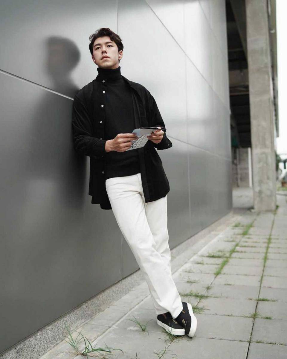 Instagram.com/naphat_nine