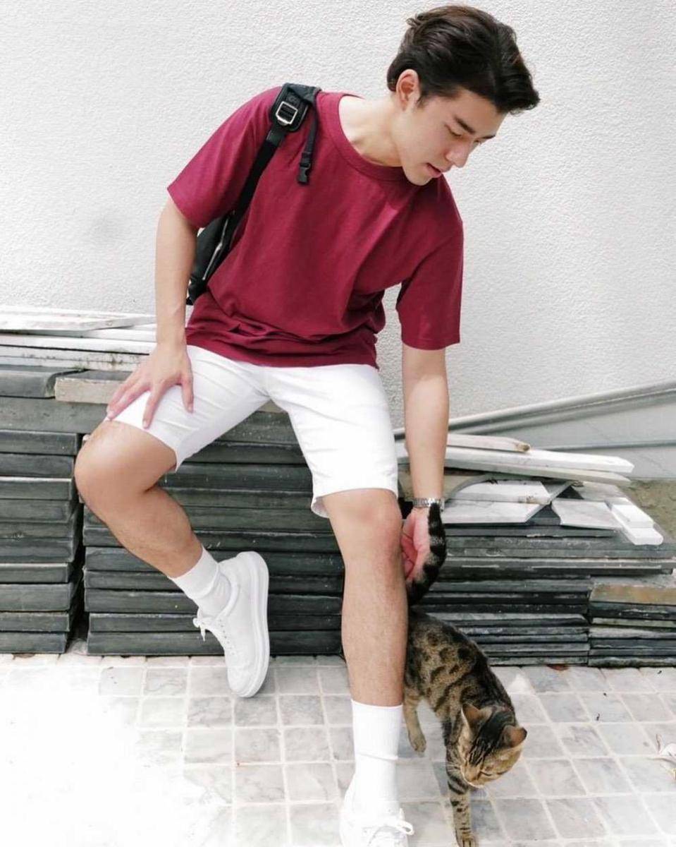 Instagram.com/naphat_nine