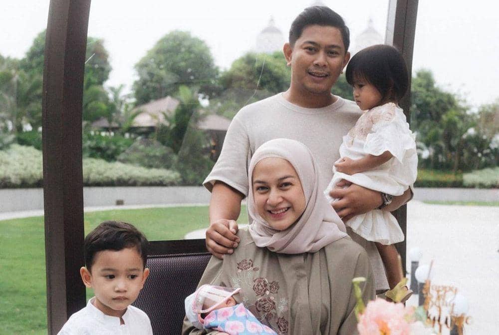 Instagram.com/ninazatulini22/