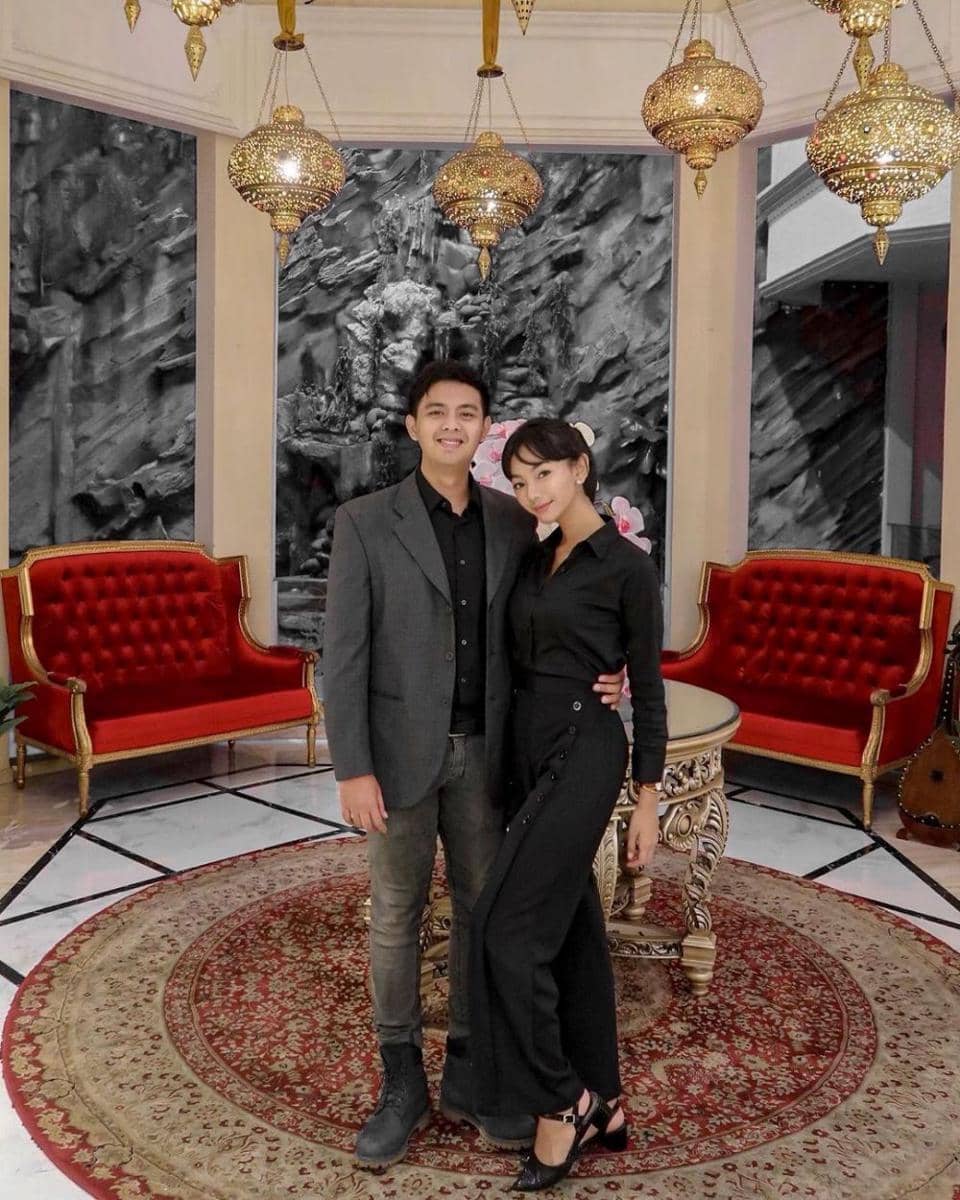 Instagram.com/singadinoor