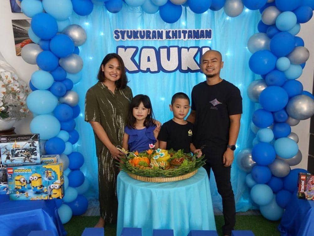 Instagram.com/revtiayunatasya/