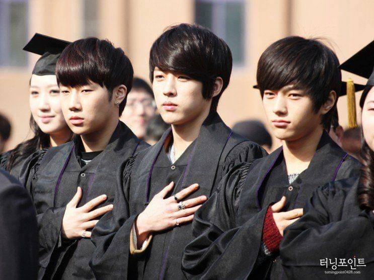 twitter.com/Be_INSPIRITS (cr. turningpoint0428.com)