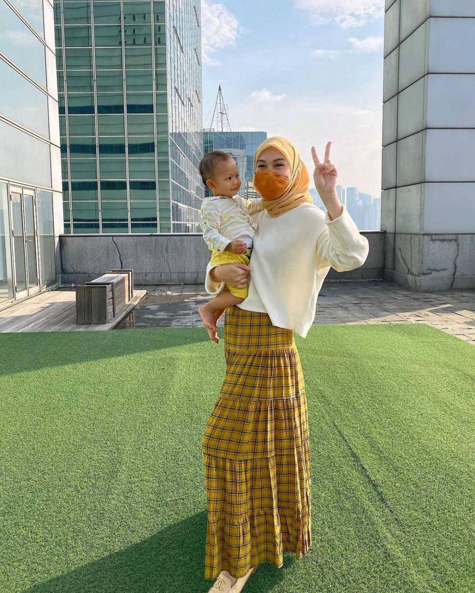 Instagram.com/indahnadapuspita