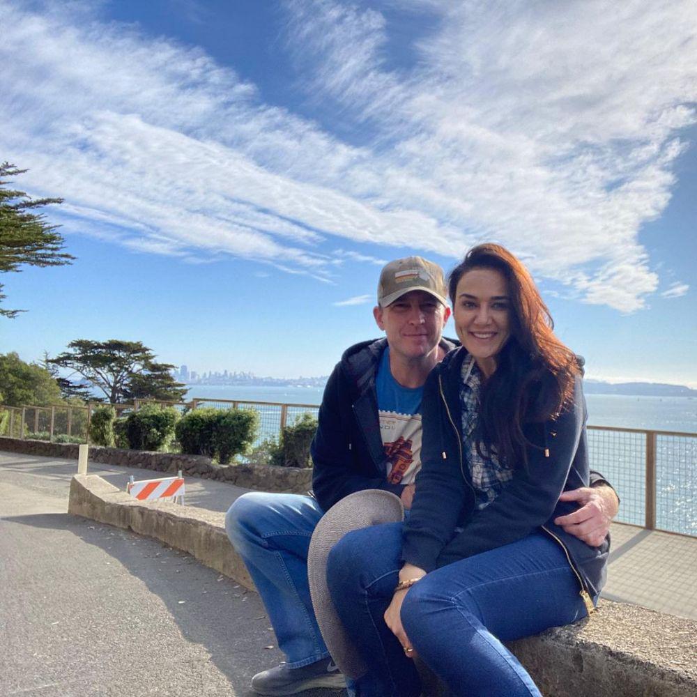 10 Potret Romantis Preity Zinta dan Suami Bulenya, Mesranya Bikin Iri!