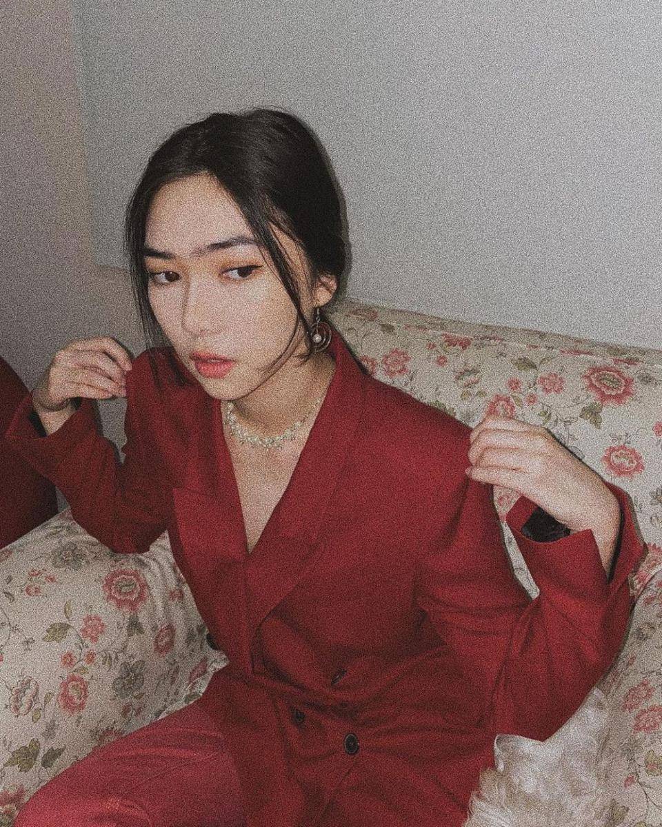 Isyana Sarasvati (instagram.com/isyanasarasvati)