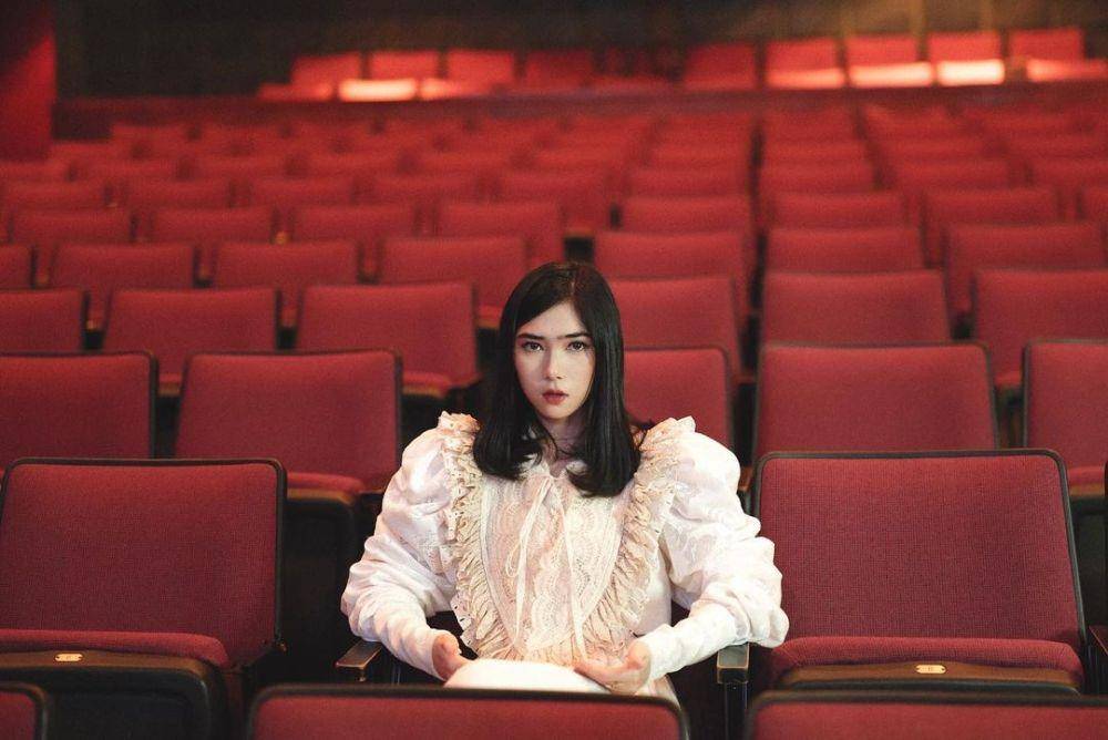 Isyana Sarasvati (instagram.com/isyanasarasvati)