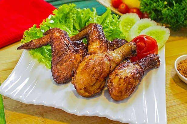 ilustrasi ayam goreng jahe (instagram.com/sukoayam)