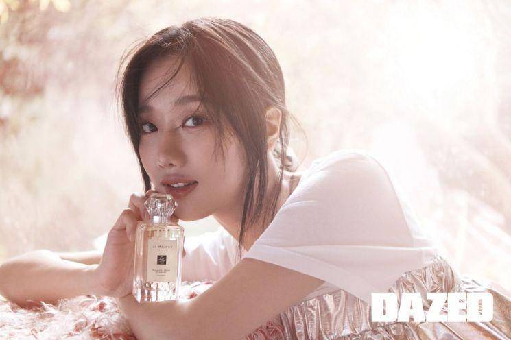 Naeun APRIL (dazedkorea.com)