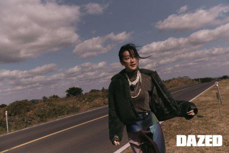Naeun APRIL (dazedkorea.com)