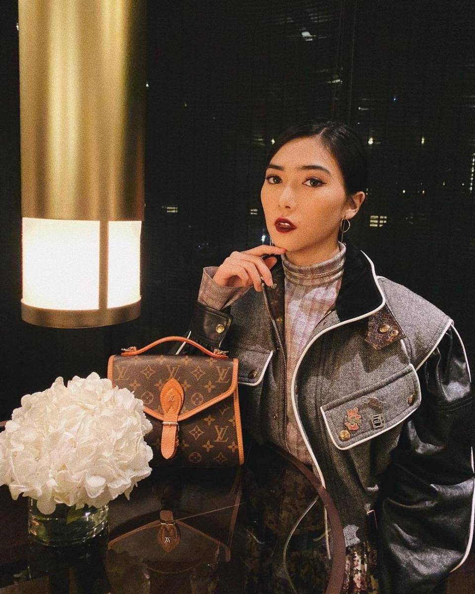 Isyana Sarasvati (instagram.com/isyanasaravsati)