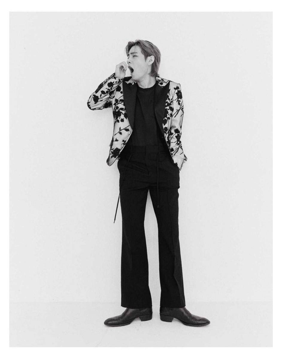 twitter.com/BTS_twt