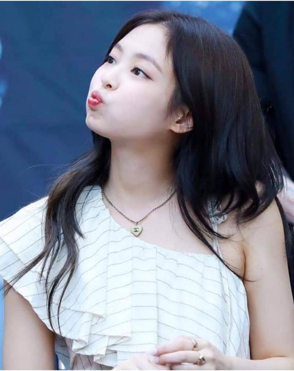 Instagram.com/official_jenniekim