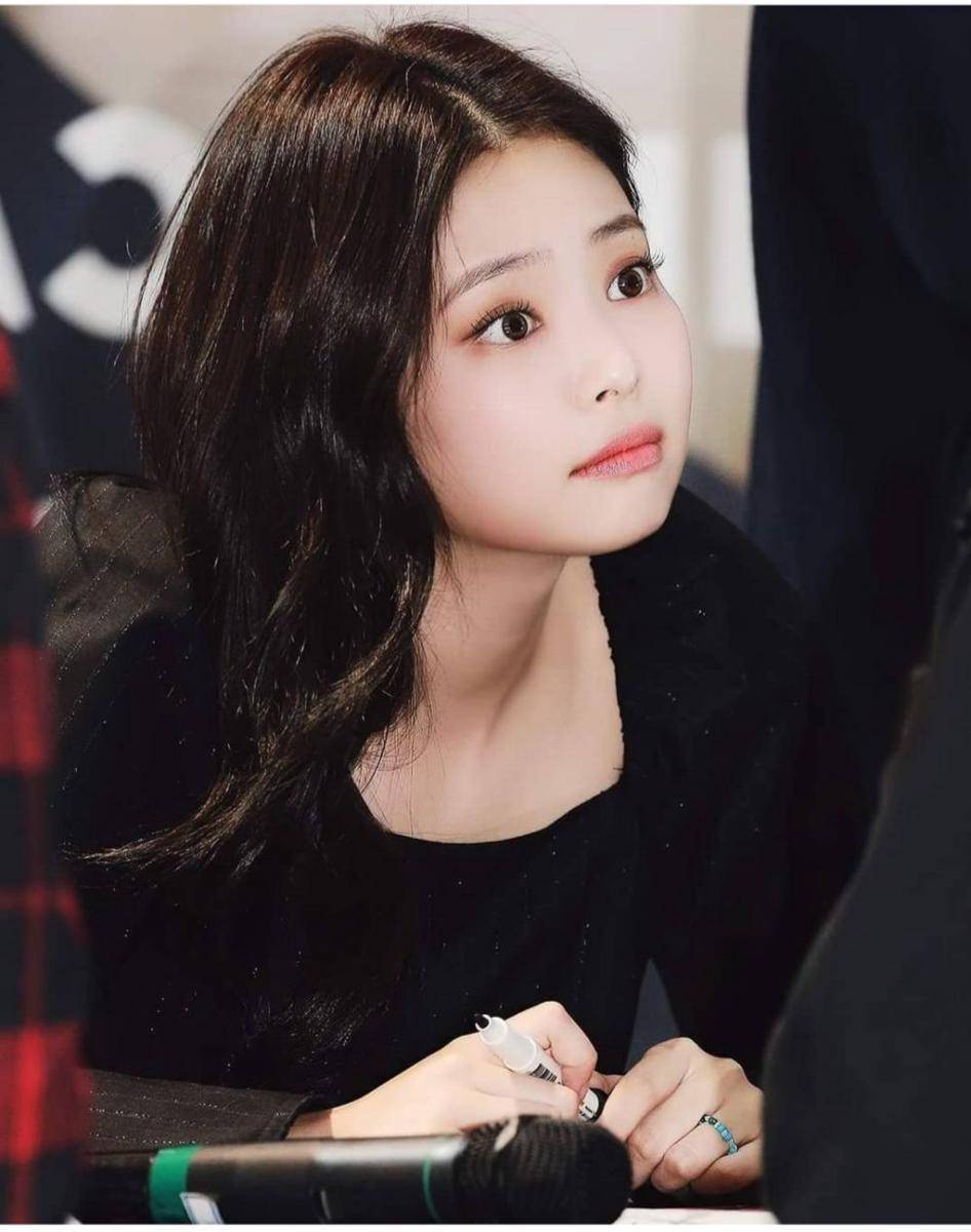 Instagram.com/official_jenniekim