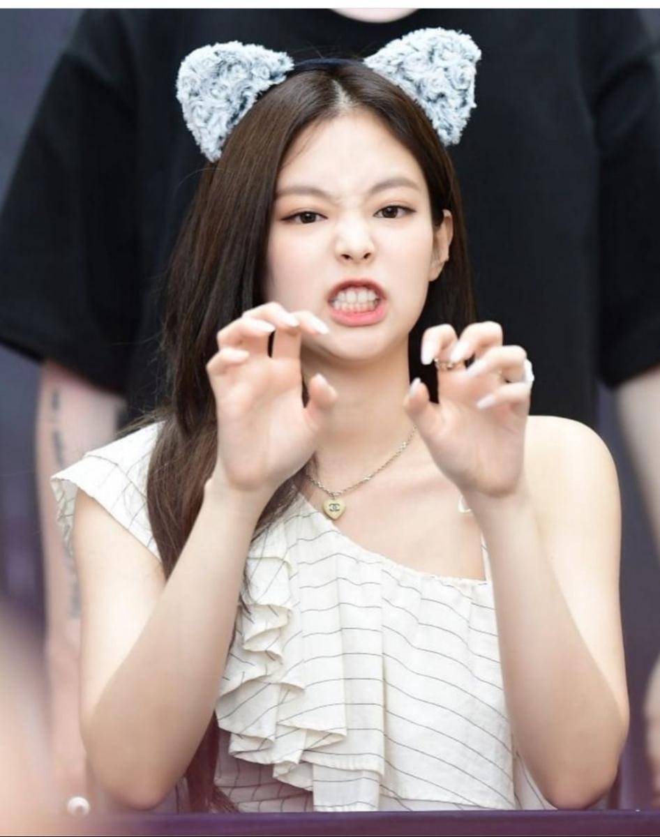 Instagram.com/official_jenniekim