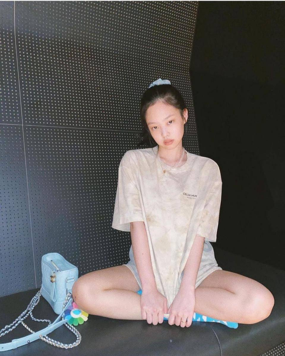 Instagram.com/jennierubyjane