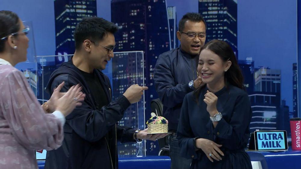Bikin Baper, 10 Momen Rossa Dapat Kejutan Ulang Tahun dari Afgan